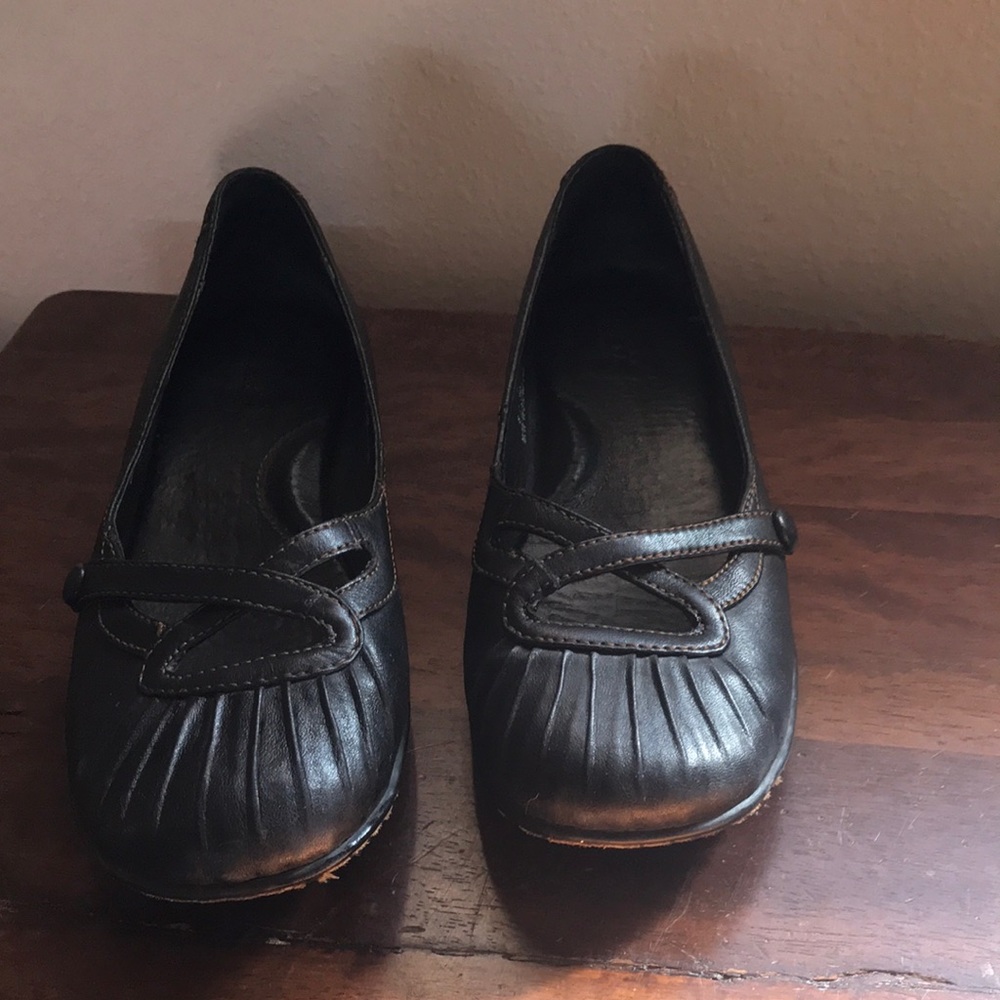 Born shoes size 8